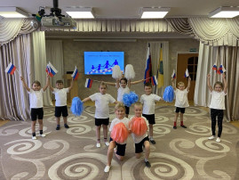 Городская воспитательная акция: "Моя Россия! Моя семья! Моя Победа!" Городская воспитательная акция: "Моя Россия! Моя семья! Моя Победа!".